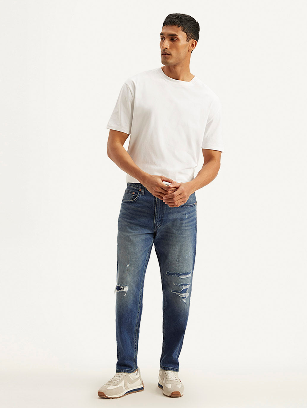 Men's 550'92 Blue Loose Fit Mid Rise Jeans - Styleshot View
