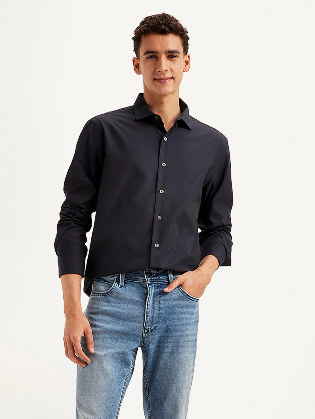 Men's Redloop Solid Slim Fit Shirt - Styleshot View