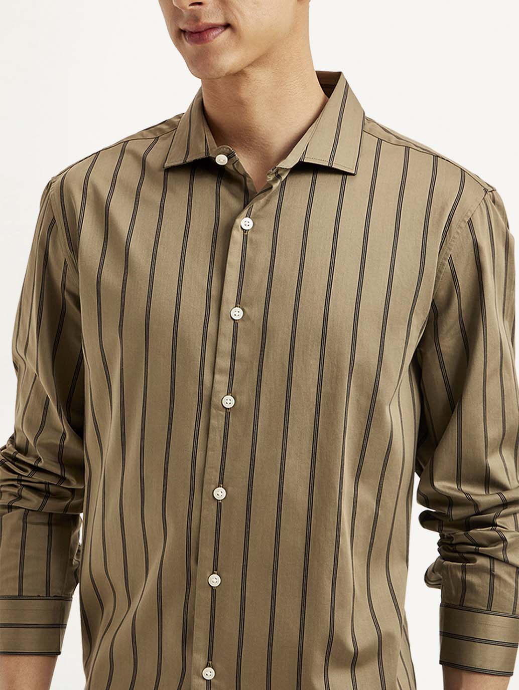 Men's Redloop Striped Slim Fit Shirt - Detail View