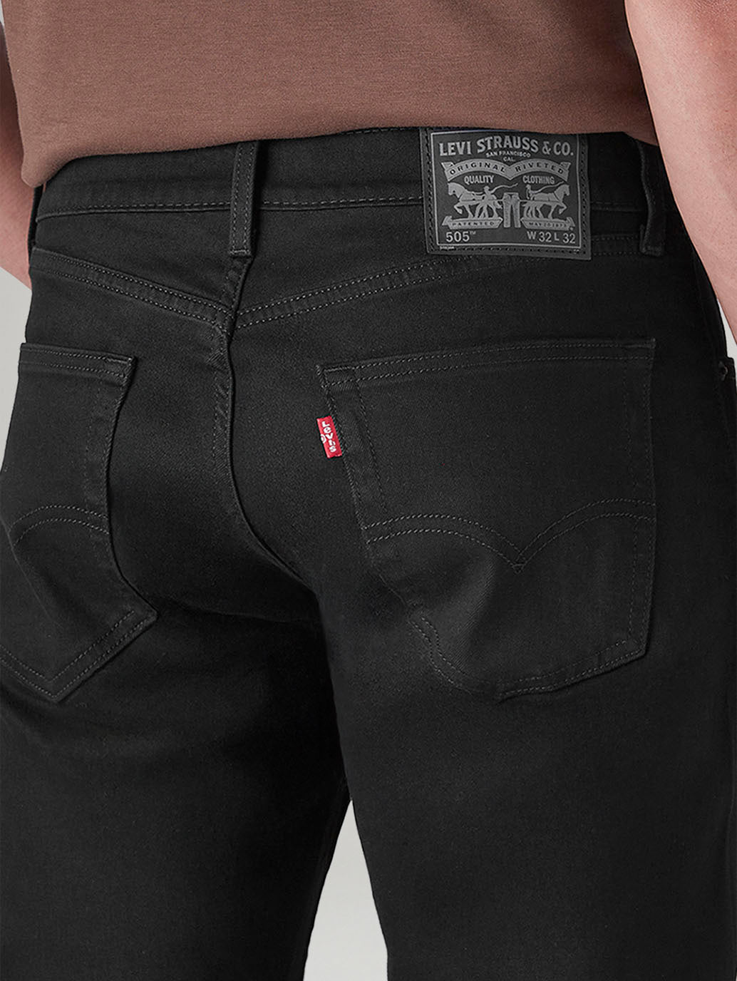 Men's 505 Black Straight Fit Mid Rise Jeans - Detail View