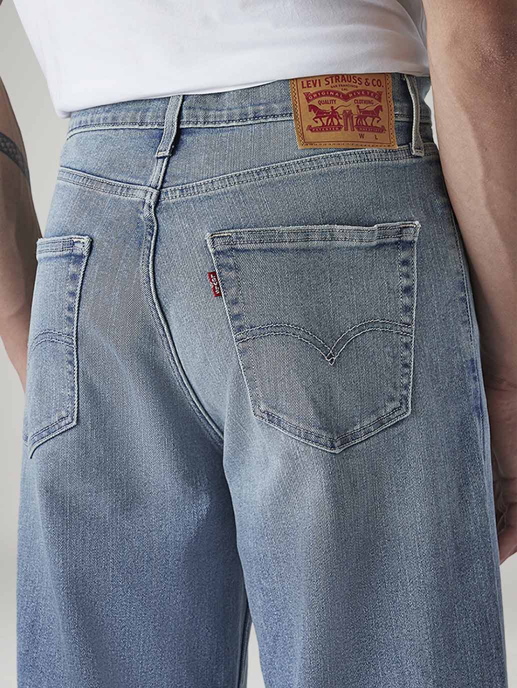 Men's 505 Light Blue Straight Fit Mid Rise Jeans - 20 View