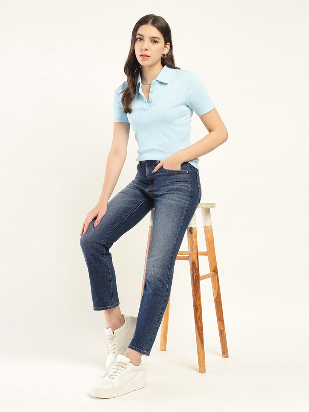 Women's 724 Blue Slim Straight Fit High Rise Jeans
