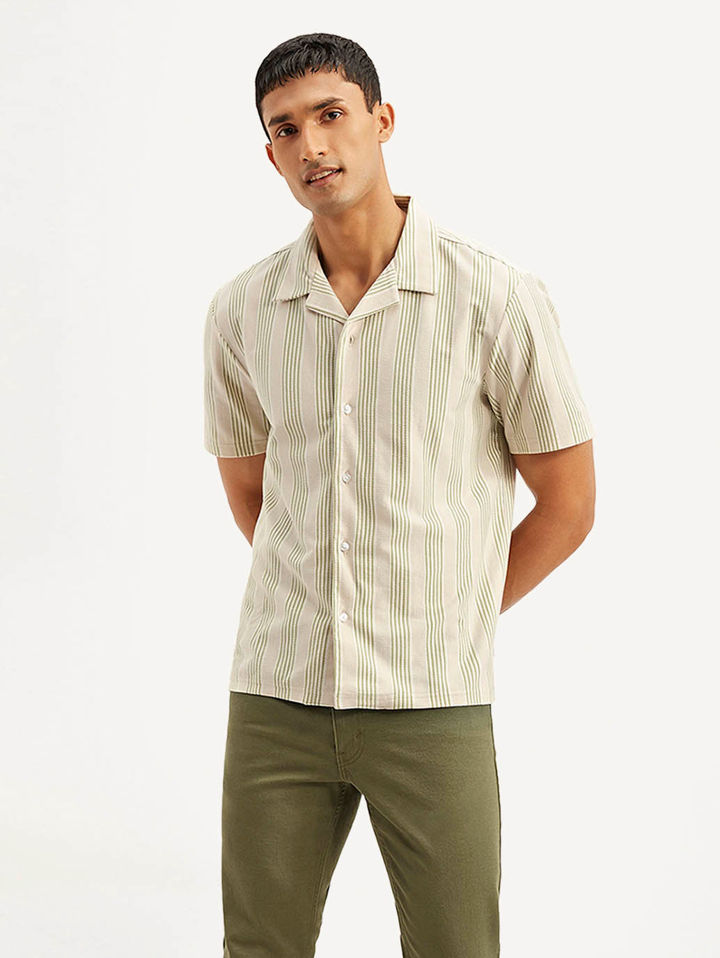 Men's Resort Collar Striped Relaxed Fit Camp Shirt