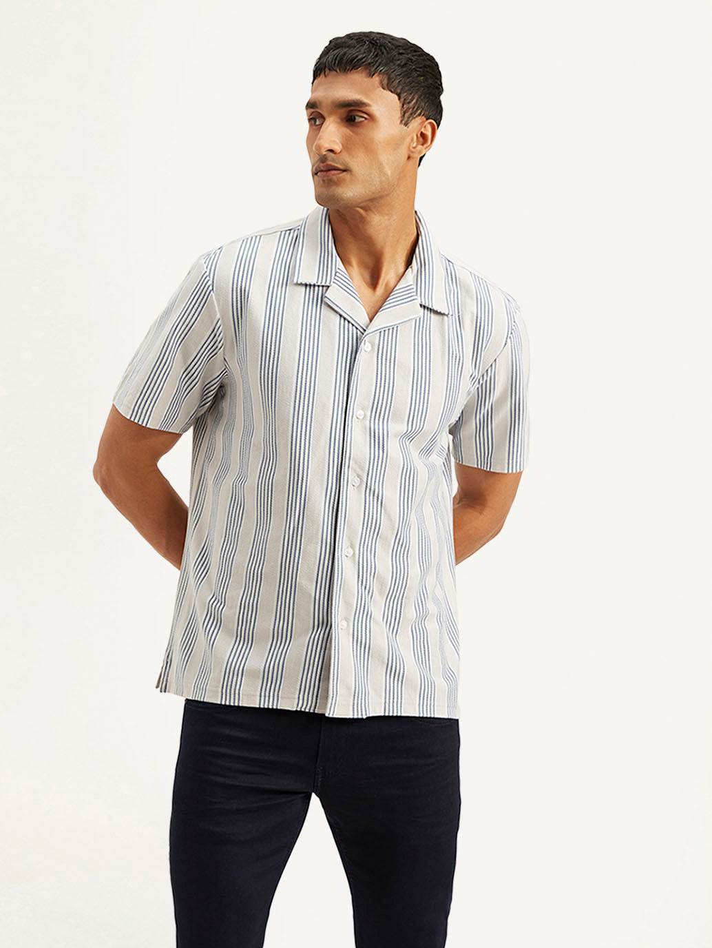 Men's Resort Collar Striped Relaxed Fit Camp Shirt - Front View