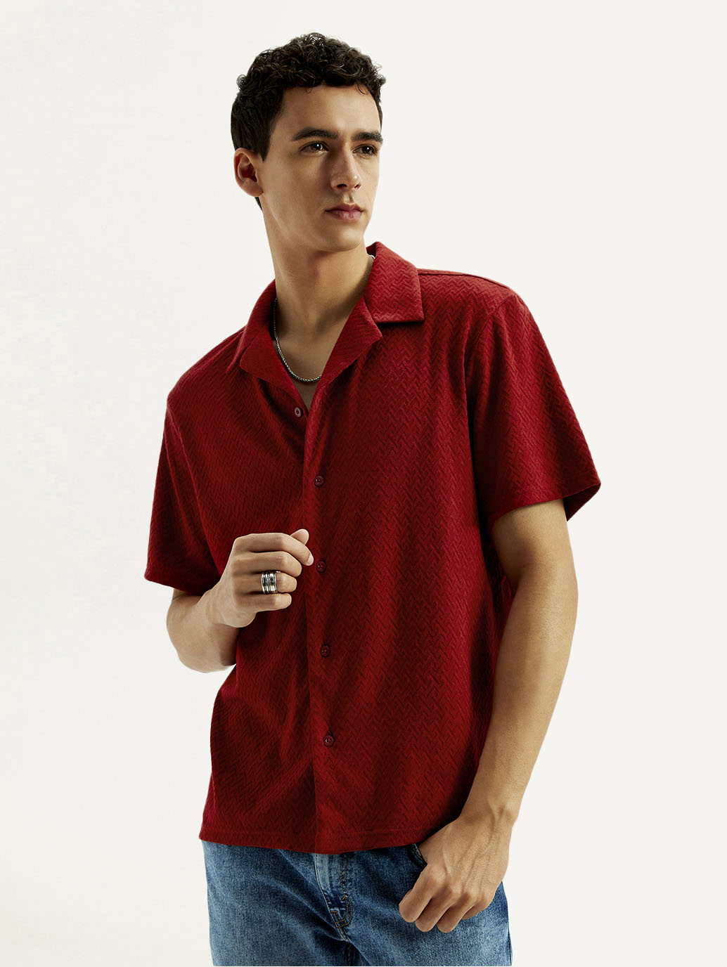 Men's Textured Slim Fit Resort Collar Knit Shirt