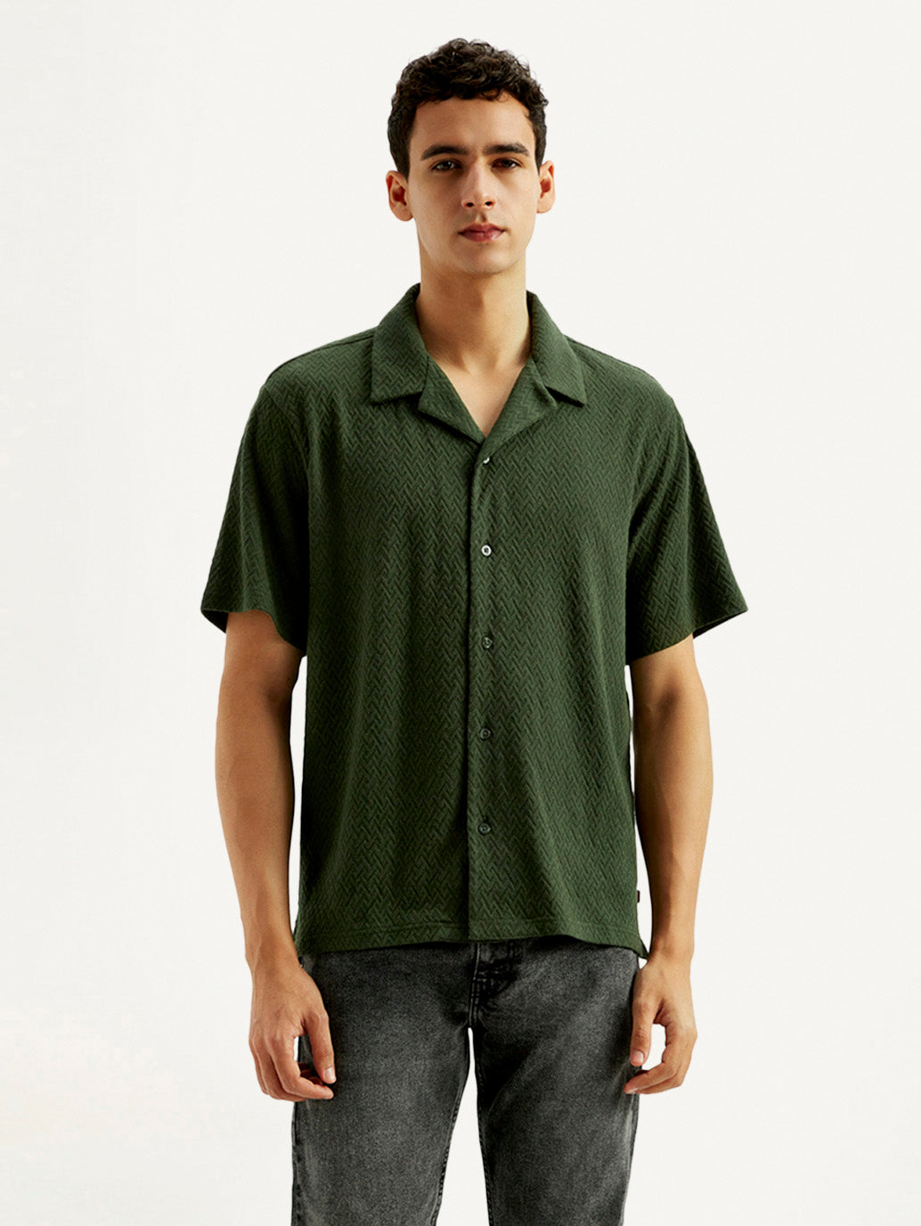 Men's Textured Relaxed Fit Resort Collar Shirt - Front View