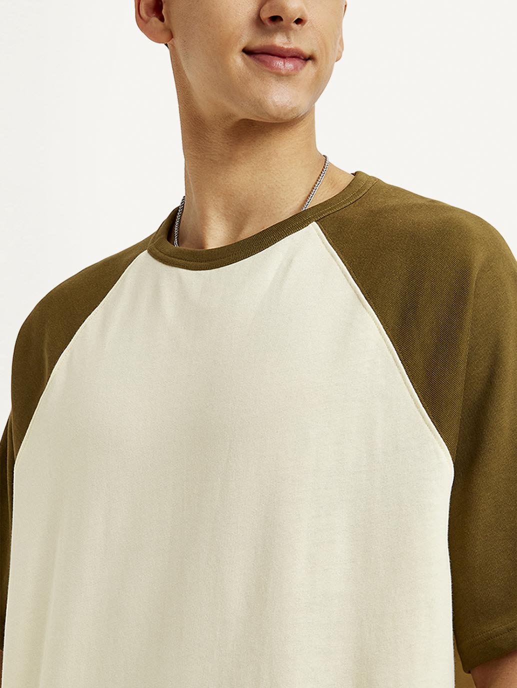 Men's Colorblock Loose Fit T-shirt - Detail View