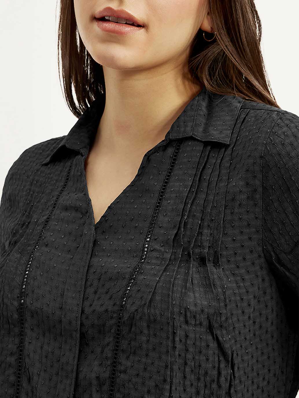 Women's Textured Spread Collar Shirt - Detail View