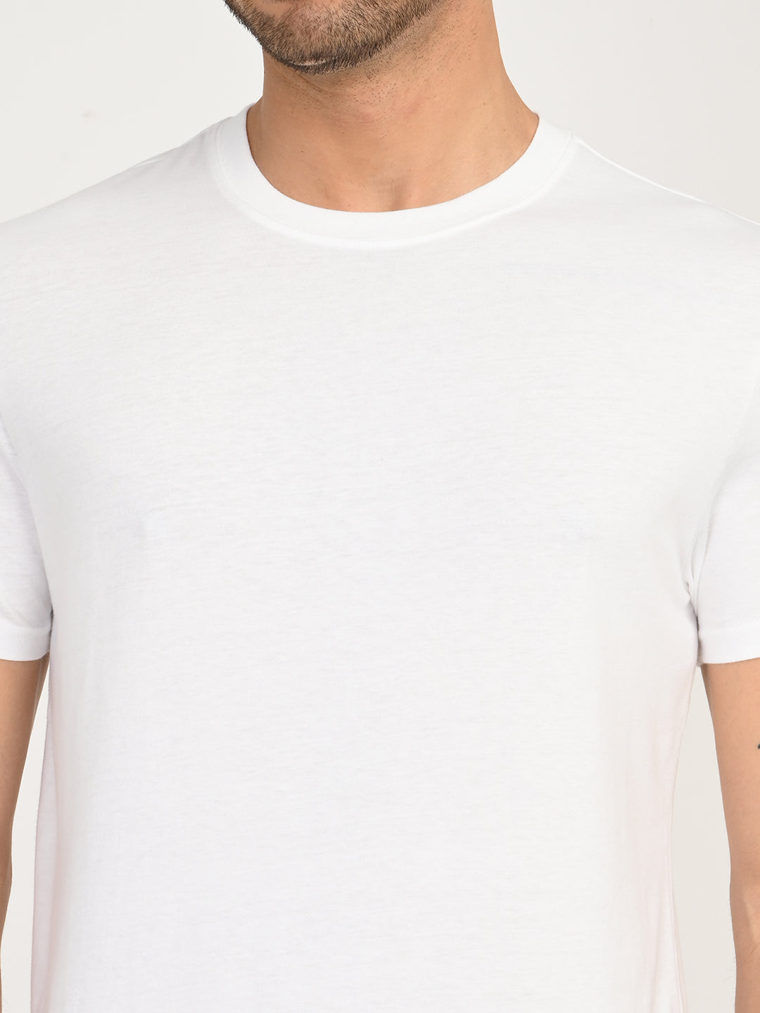 Men's Solid White Slim Fit T-Shirt - deatil View