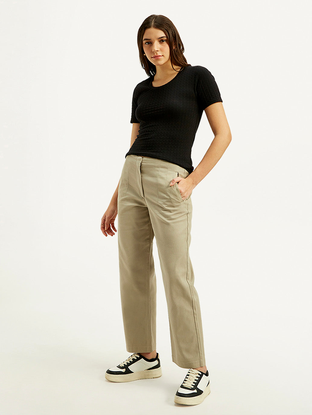 Women's 94 Mid Rise Khaki Baggy Fit Trousers - Styleshot View