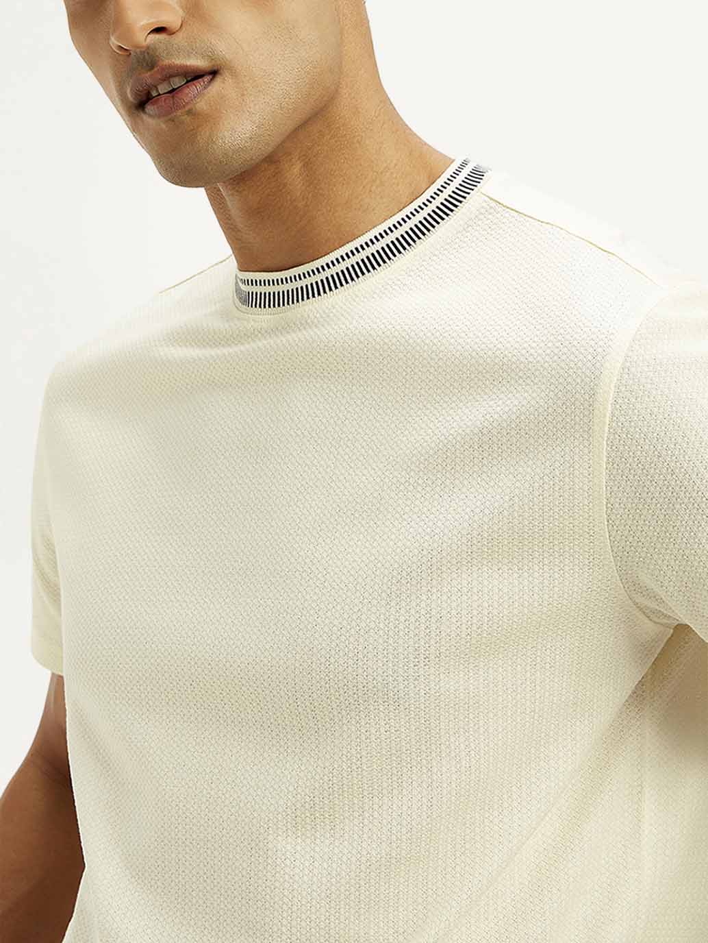 Men's Redloop Solid Slim Fit T-shirt - Detail View