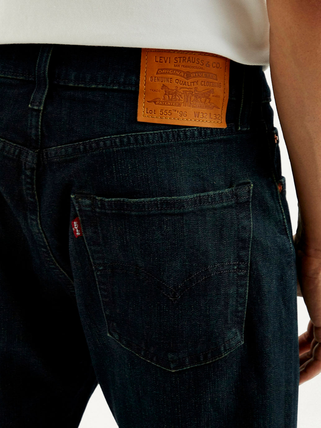 Men's 555 Dark Blue Loose Fit Mid Rise Jeans - Detail View