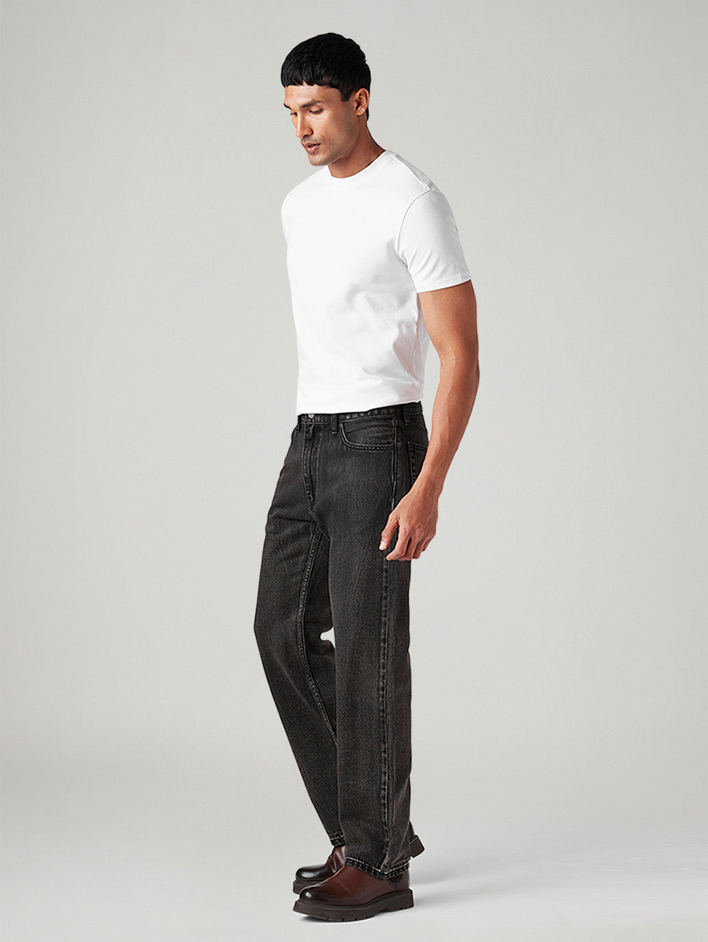 Men's 555 Charcoal Grey Relaxed Straight Fit Mid Rise Tinted Jeans - Side View