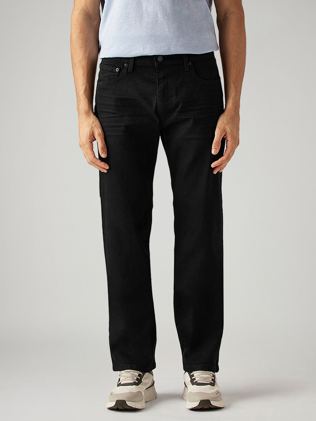 Men's 555 Black Relaxed Straight Fit Mid Rise Jeans - Front View