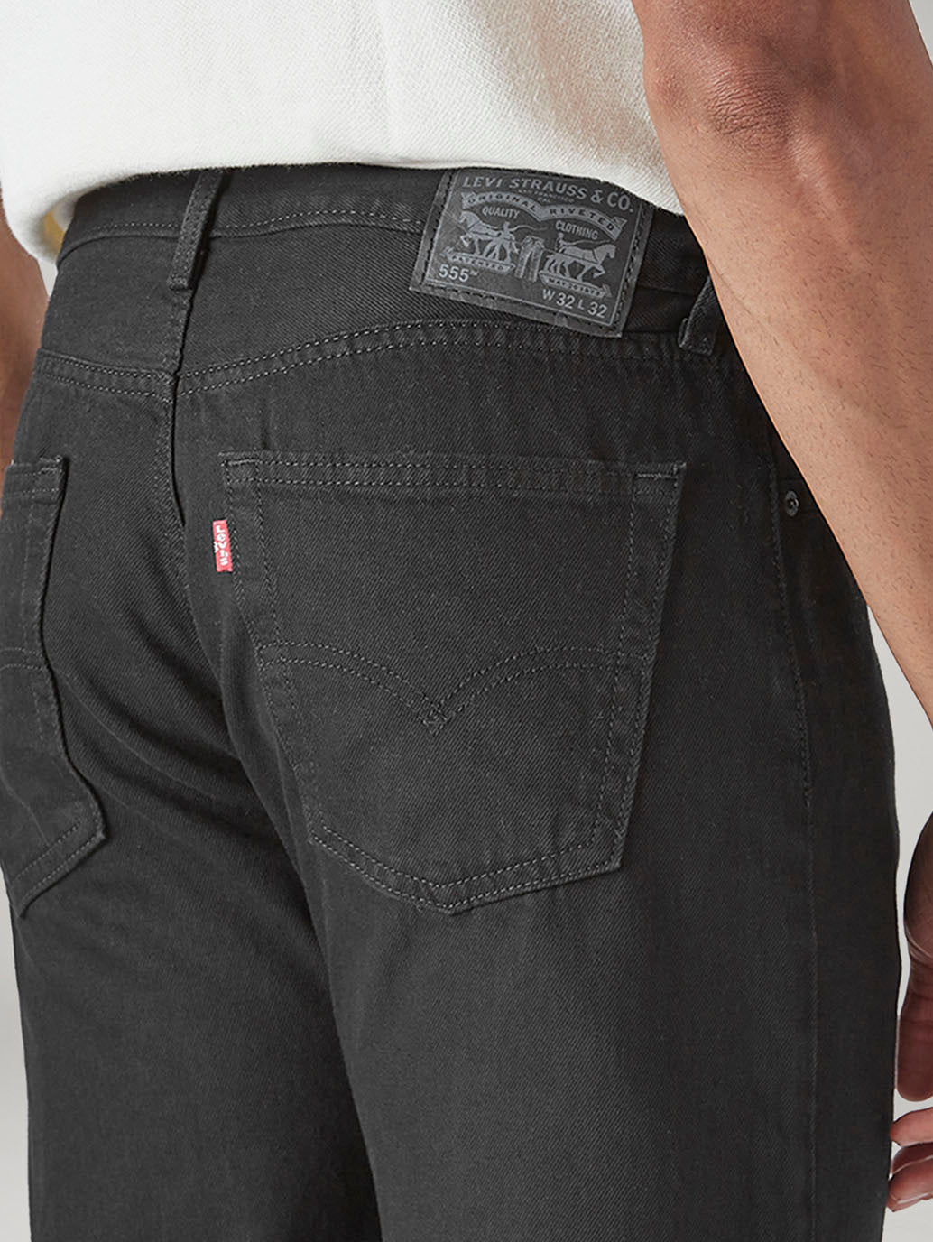 Men's 555 Black Relaxed Straight Fit Mid Rise Jeans - Detail View