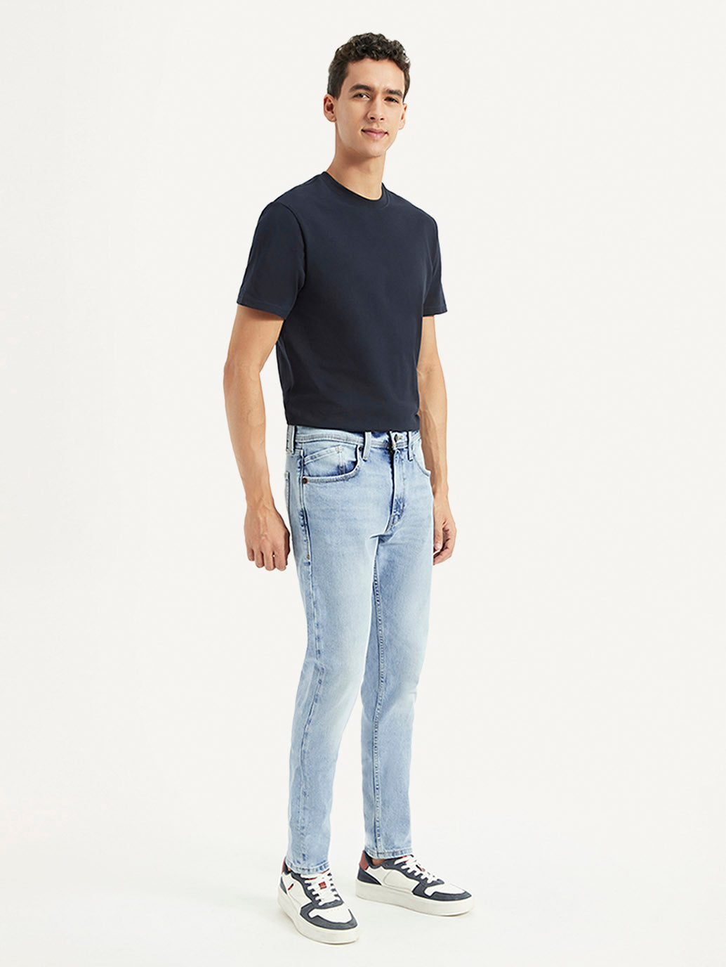 Men's 512 Blue Slim Tapered Fit Mid Rise Jeans - 3f217c57-5b0a-4c57-a238-eb1642a226d0 View