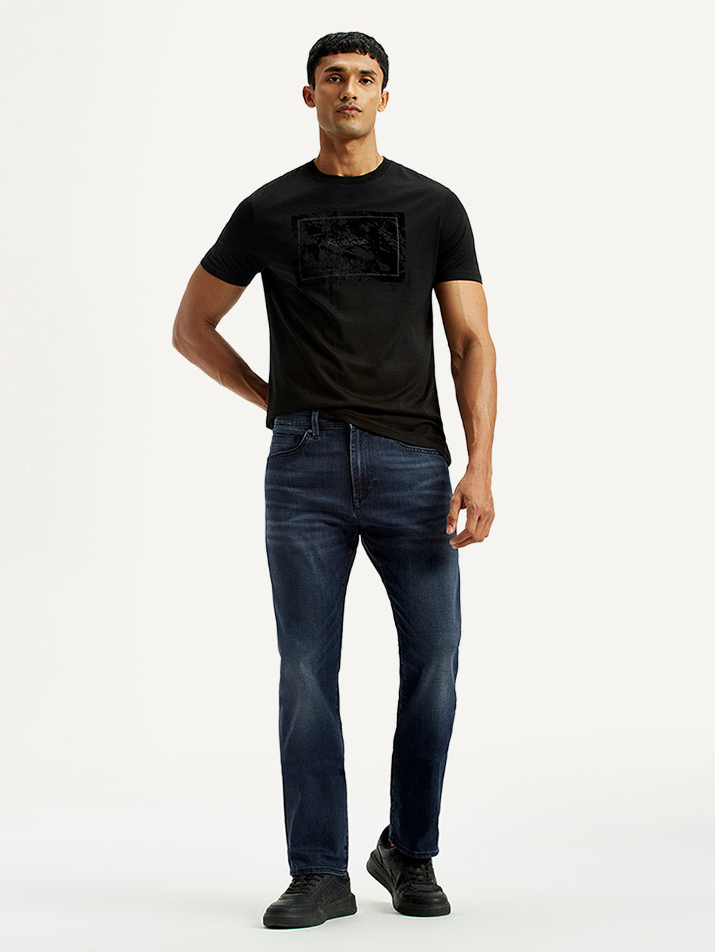Men's Redloop 513 Dark Indigo Slim Straight Fit Mid Rise Jeans - Styleshot View
