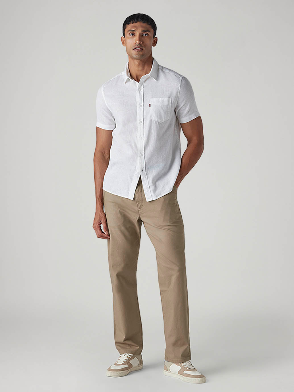 Men's Khaki Authentic Relaxed Fit Mid Rise Chinos