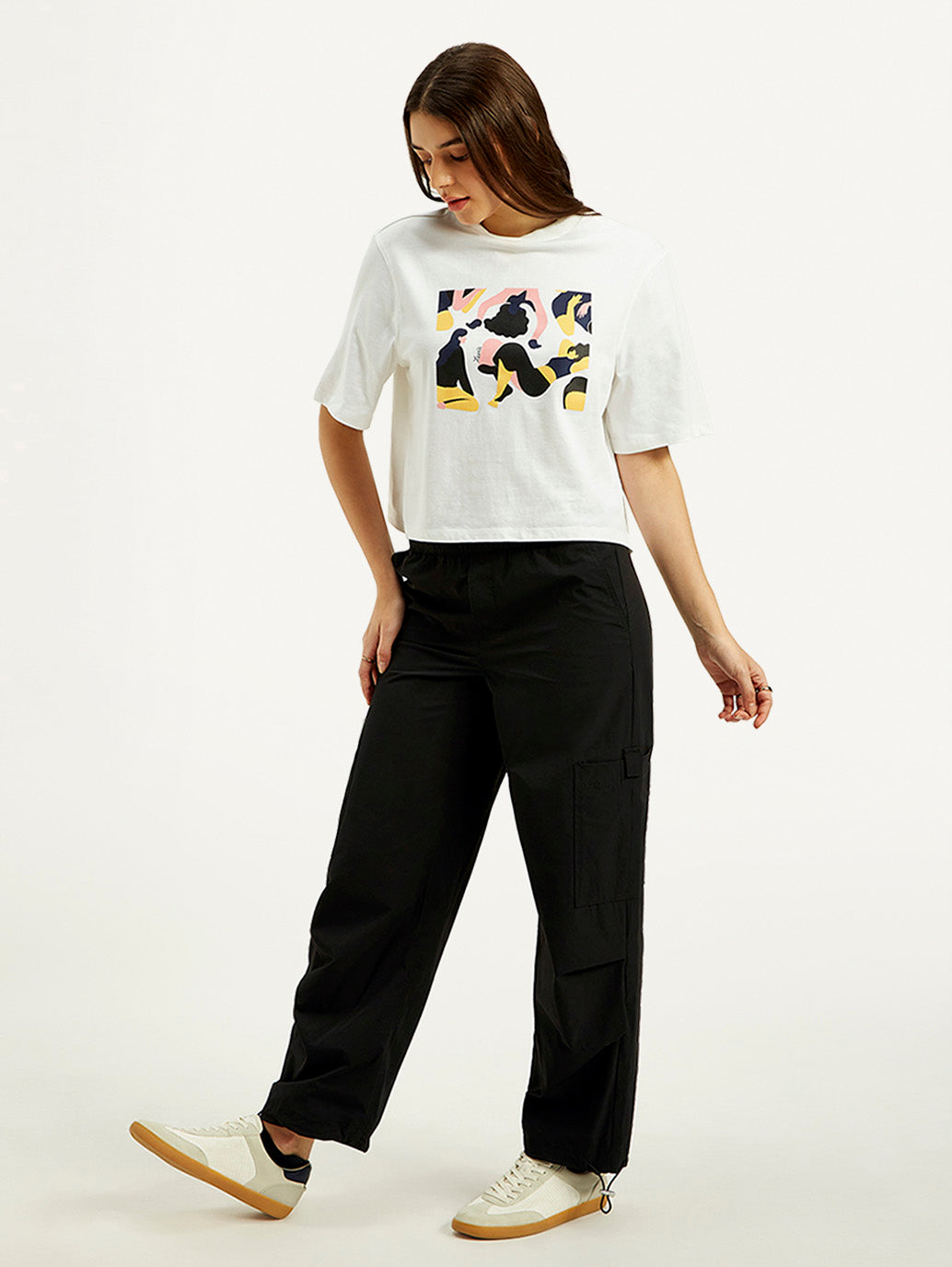 Women's Mid Rise Black Loose Fit Cargo Trousers - Side View