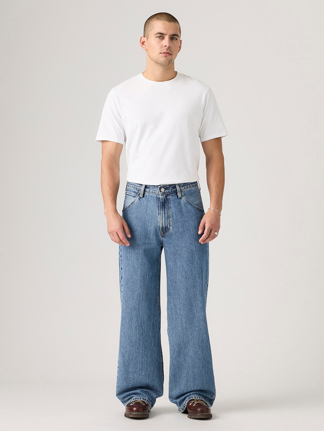 Men's Indigo Twisted Baggy Fit Mid Rise Jeans - Front View