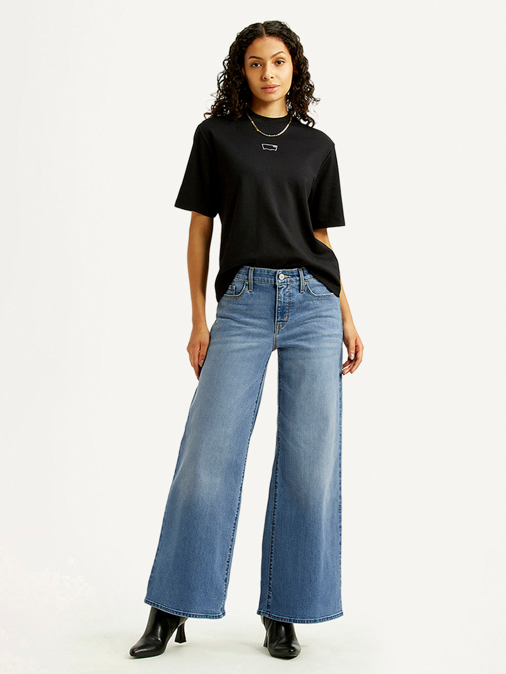 Women's 318 Med Indigo Shaping Wide Leg Fit Mid Rise Jeans - Styleshot View