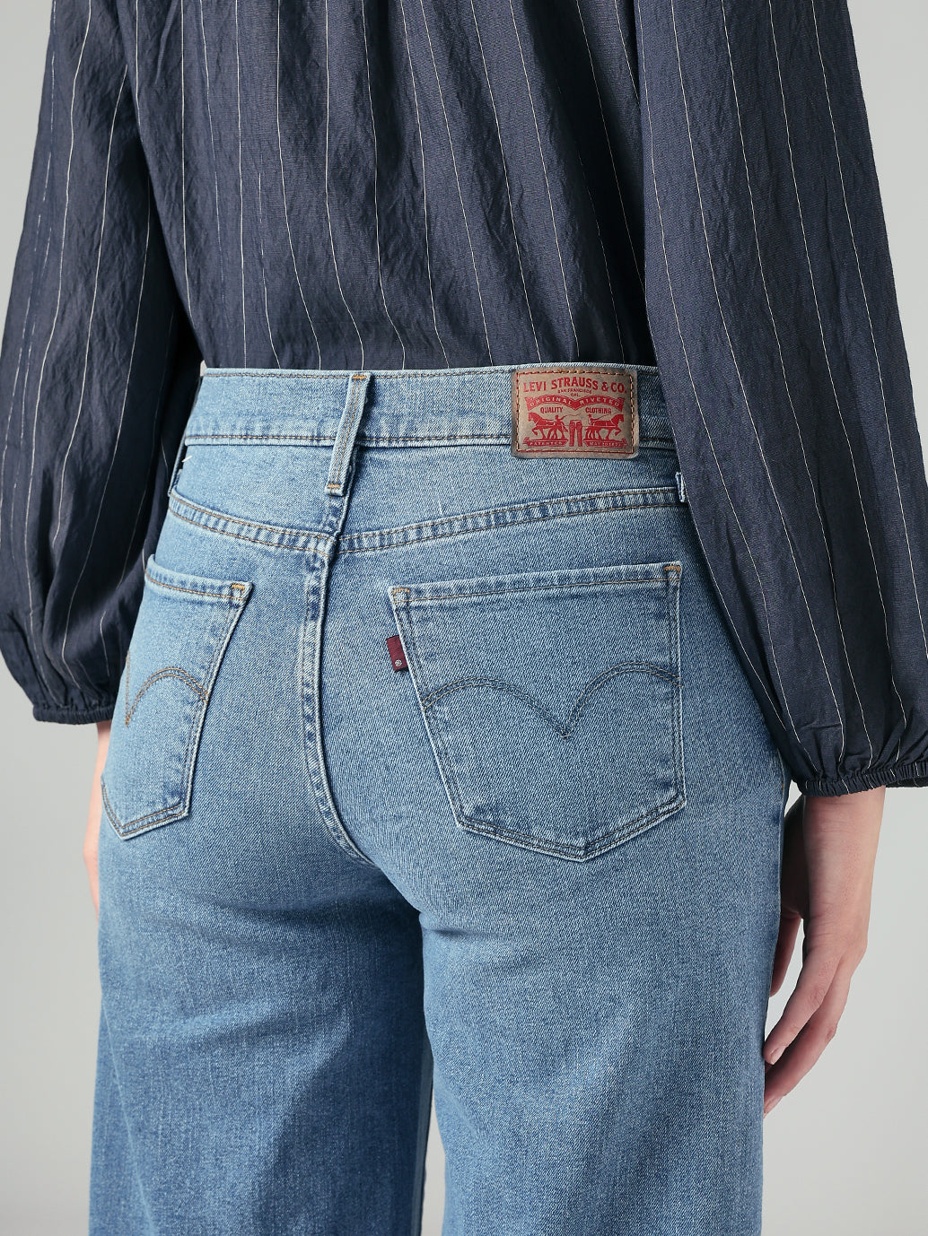 Women's 318 Blue Shaping Wide Leg Fit Mid Rise Jeans - 20 View