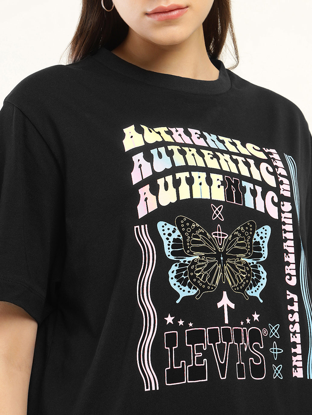 Women's Graphic Oversized T-Shirt - Detail View