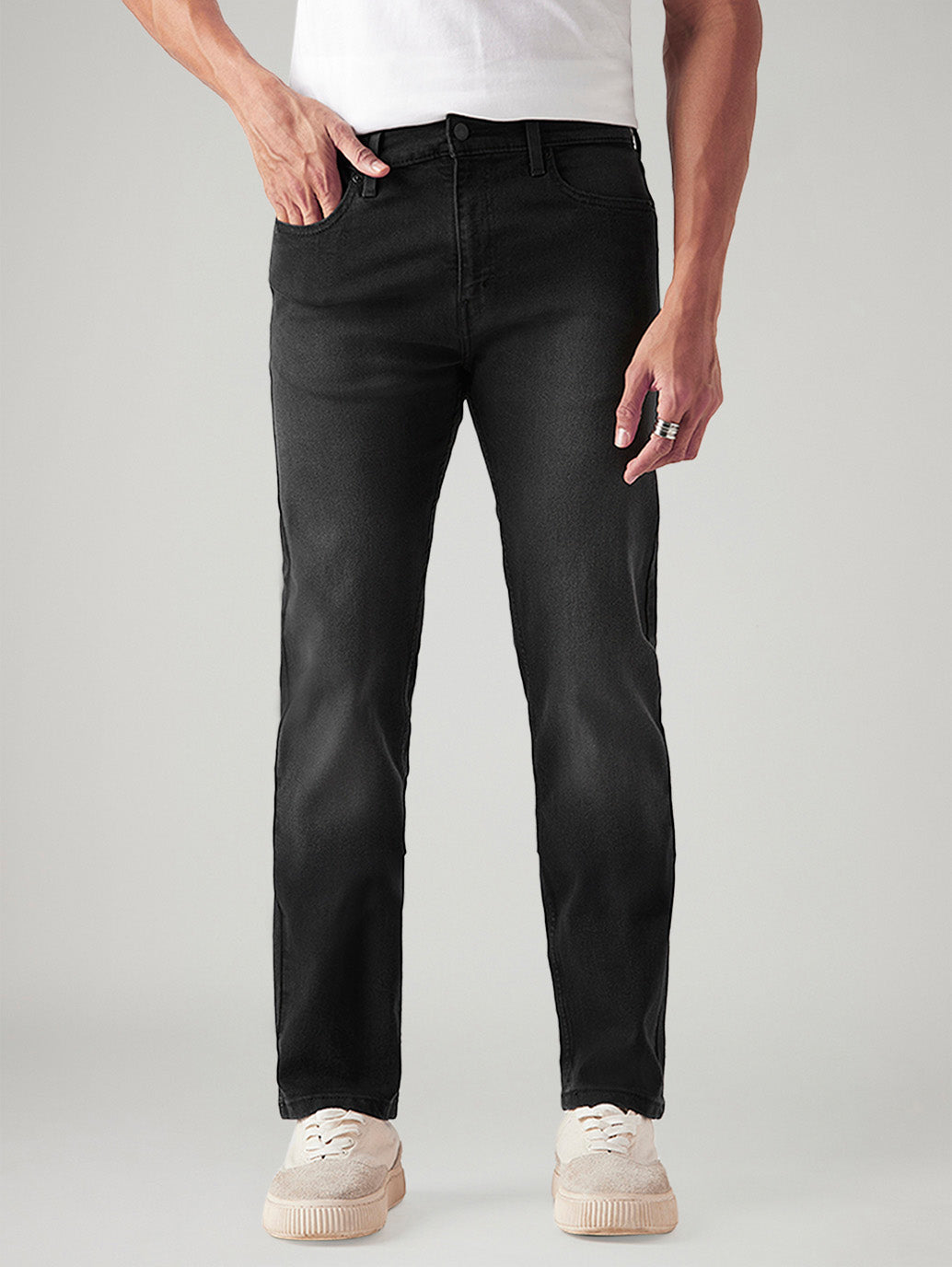 Men's 513 Black Slim Straight Fit Mid Rise Jeans - Front View