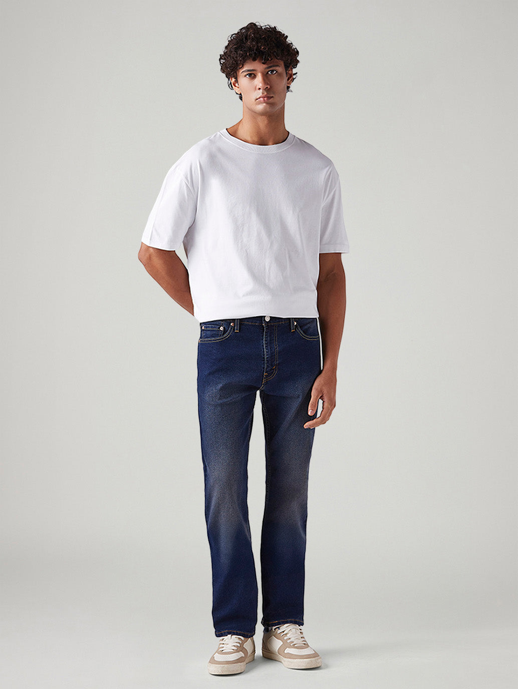 Men's 513 Dark Blue Slim Straight Fit Mid Rise Tinted Jeans - Front View