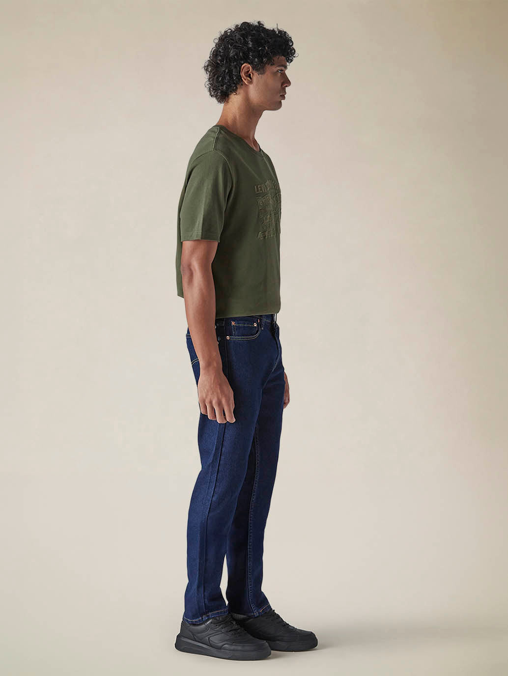 Mens 513 Mid Rise Slim Straight Fit Cotton Stretch Blend Jeans - Side View