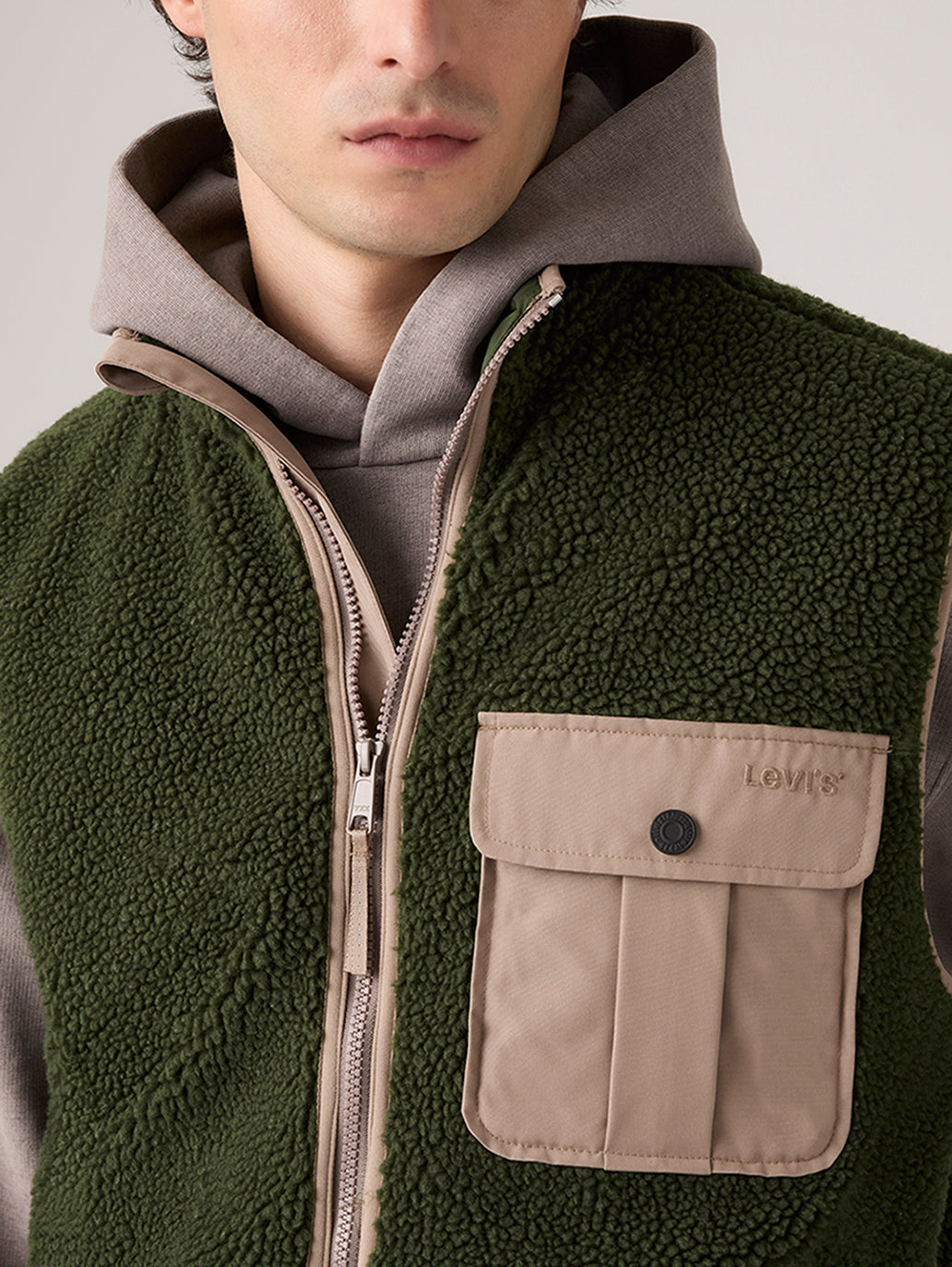 Men's Joonie Sherpa Vest - Detail View