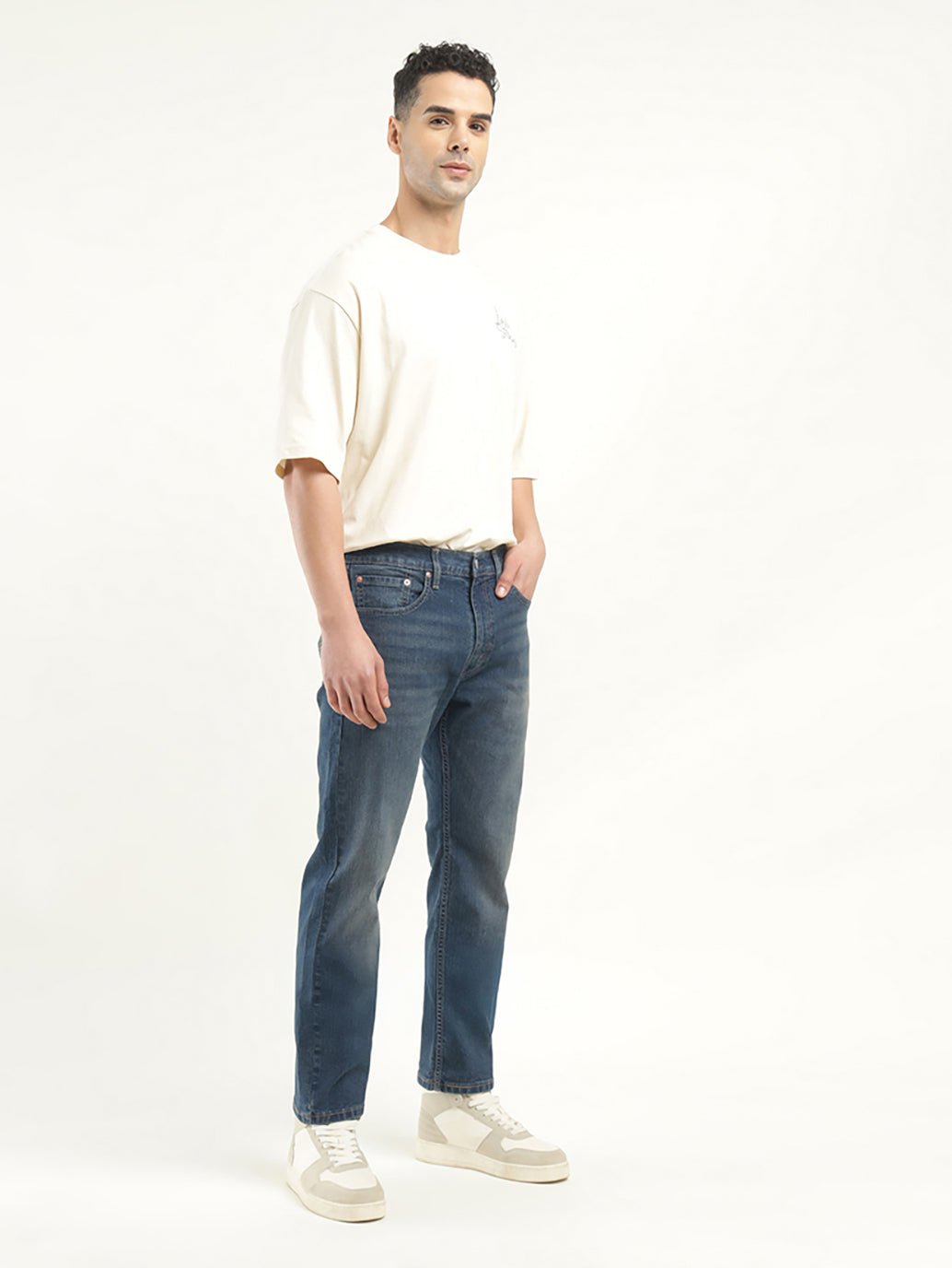 Men's 550 Indigo Loose Fit Mid Rise Jeans - side View