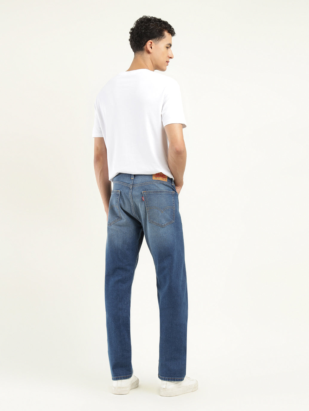 Men's 550 Blue Loose Fit Mid Rise Jeans - Back View