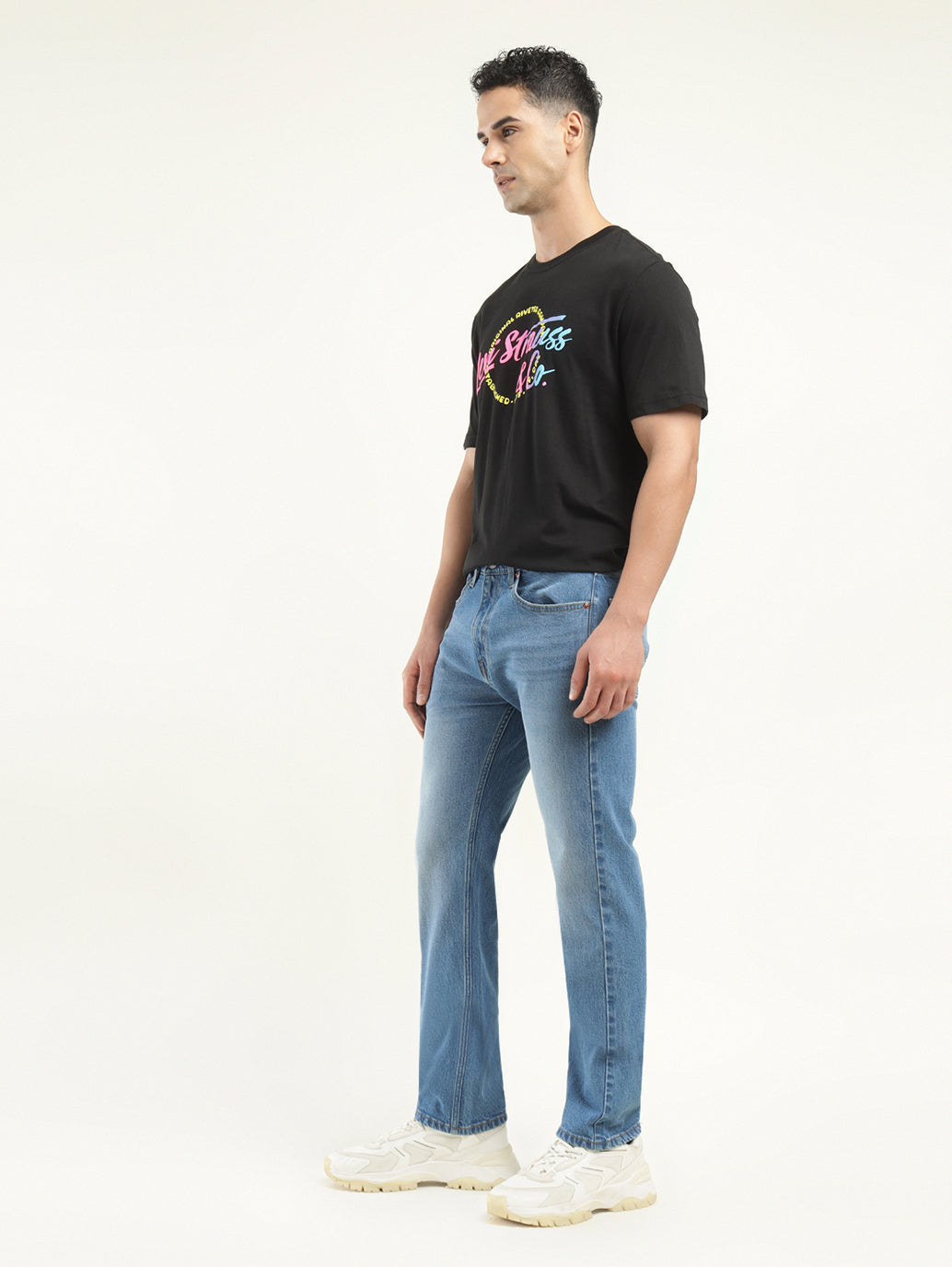 Men's 550 Indigo Loose Fit Mid Rise Jeans - Side View