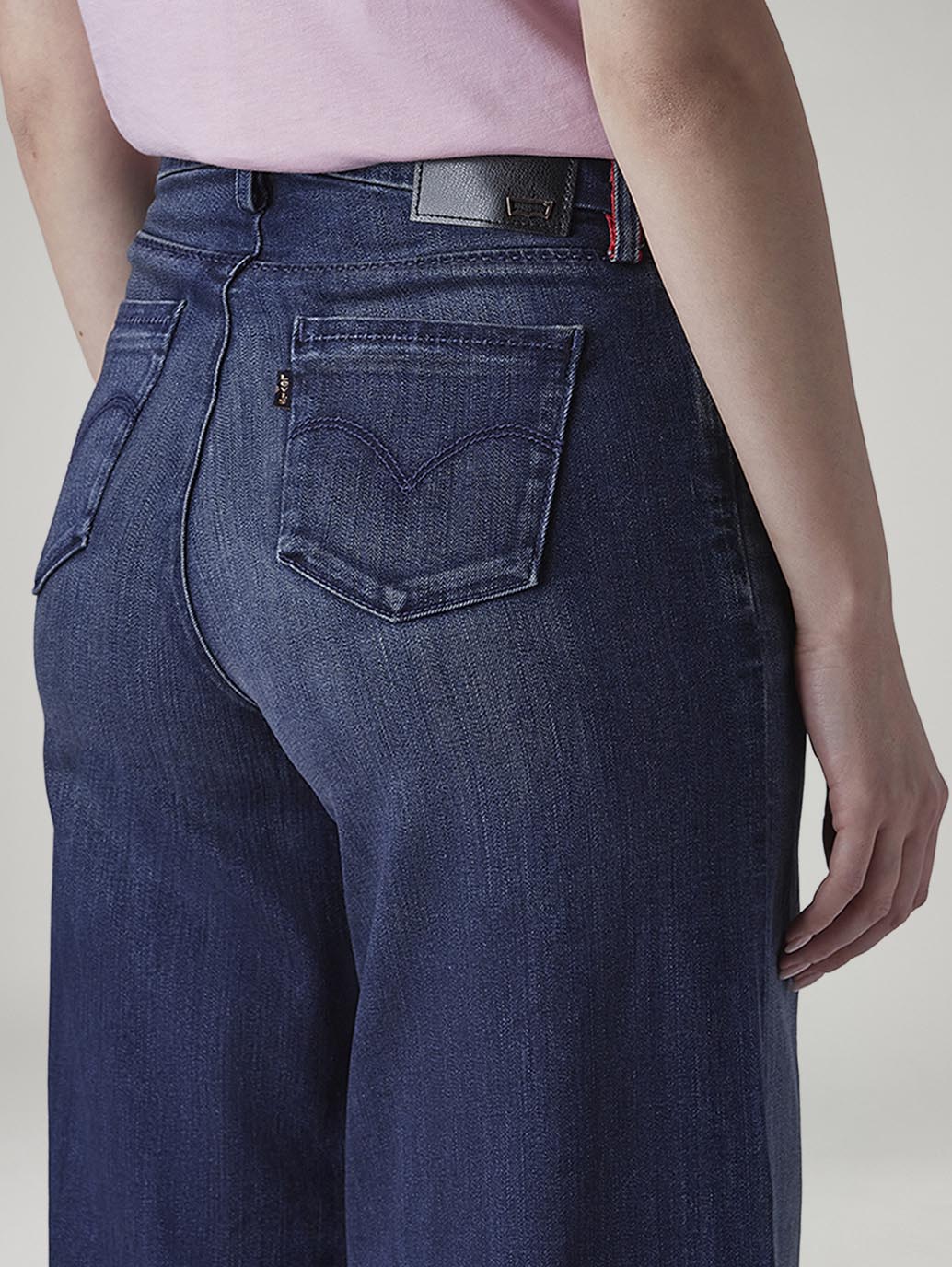 Women's 318 Dark Indigo Shaping Wide Leg Fit Mid Rise Redloop Jeans - 20 View