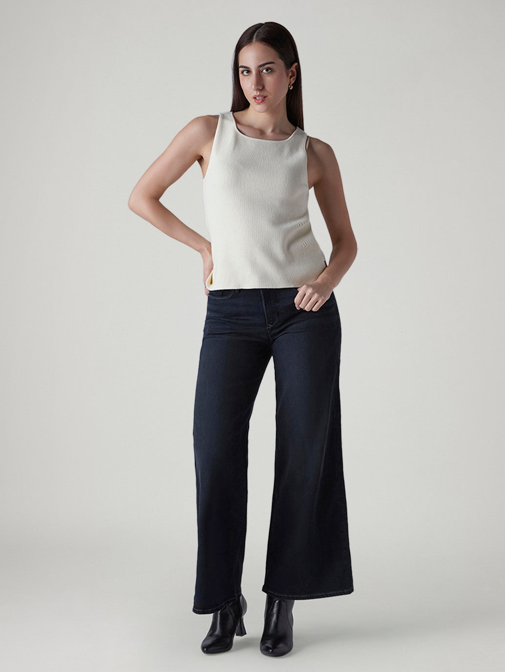 Women's 318 Dark Indigo Shaping Wide Leg Fit Mid Rise Redloop Jeans - Front View