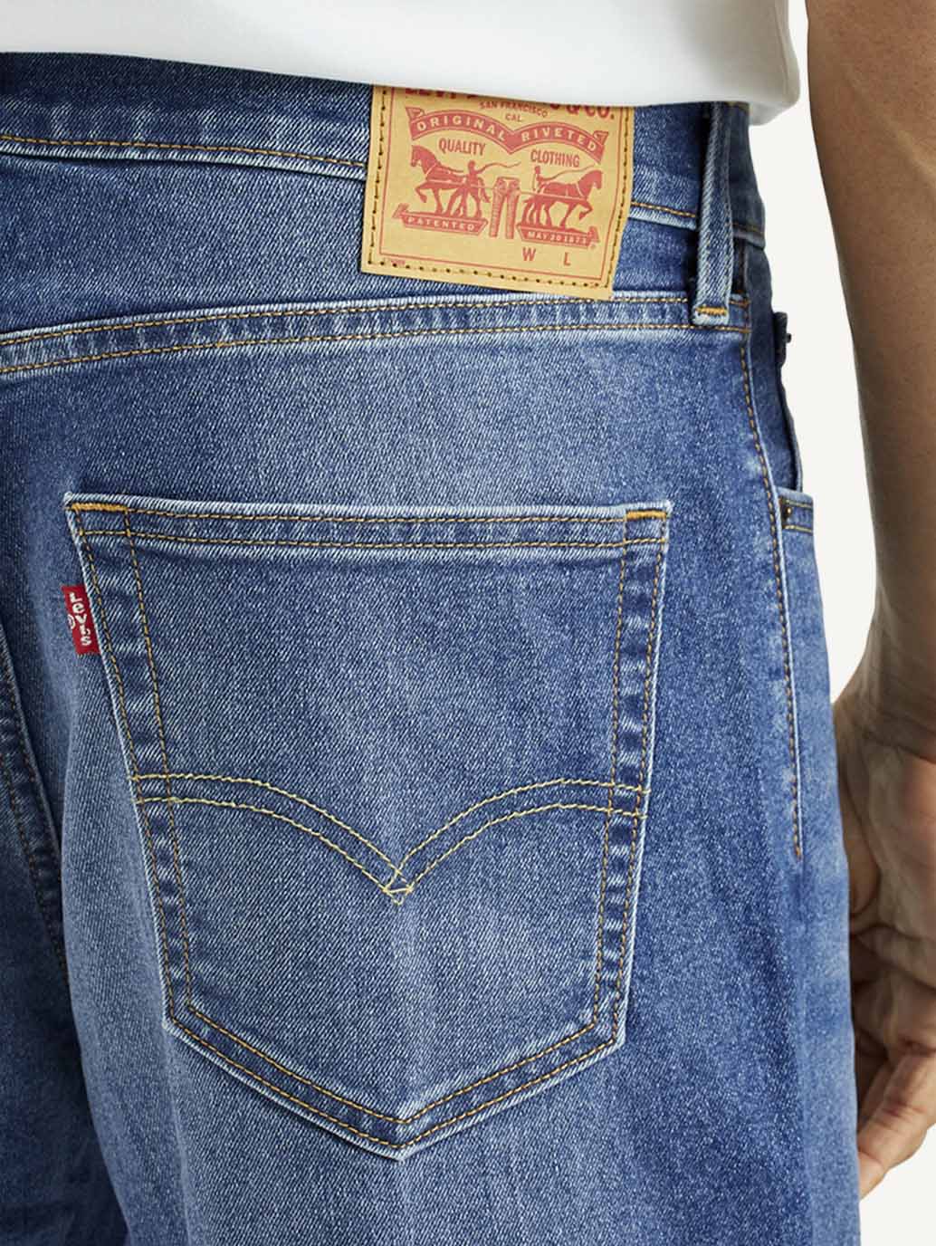 Men's 568 Indigo Loose Fit Mid Rise Jeans - Detail View