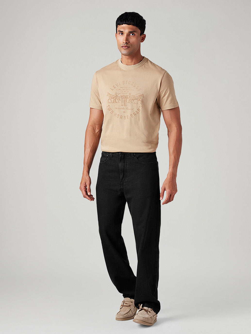 Men's 568 Black Loose Fit Mid Rise Jeans - Front View