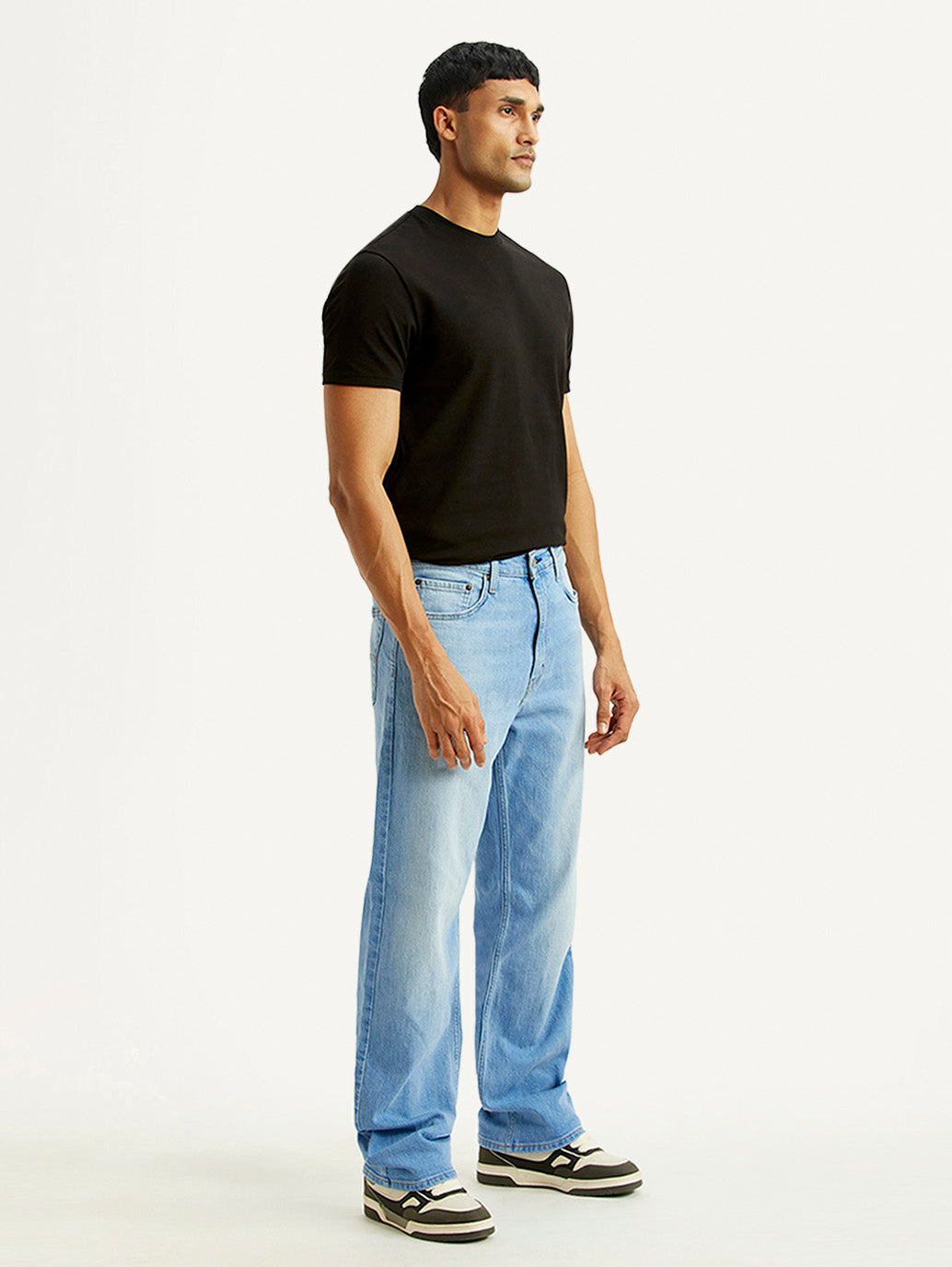 Men's 568 Light Blue Loose Fit Mid Rise Jeans - Side View