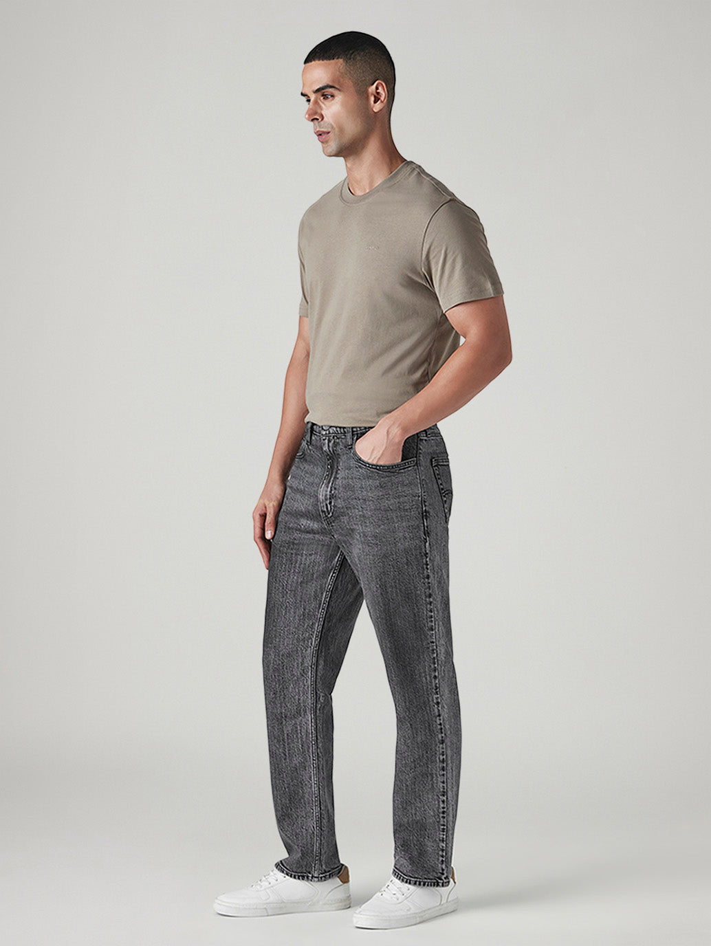 Men's 568 Charcoal Grey Loose Fit Mid Rise Jeans - Side View