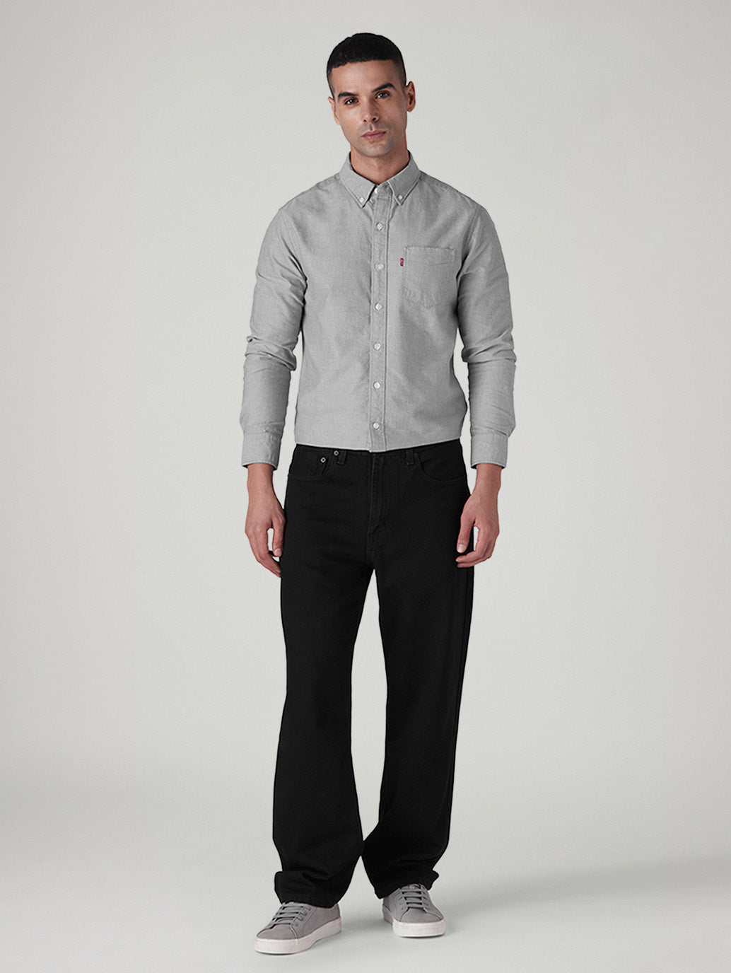 Men's 568 Black Loose Fit Mid Rise Jeans - Front View
