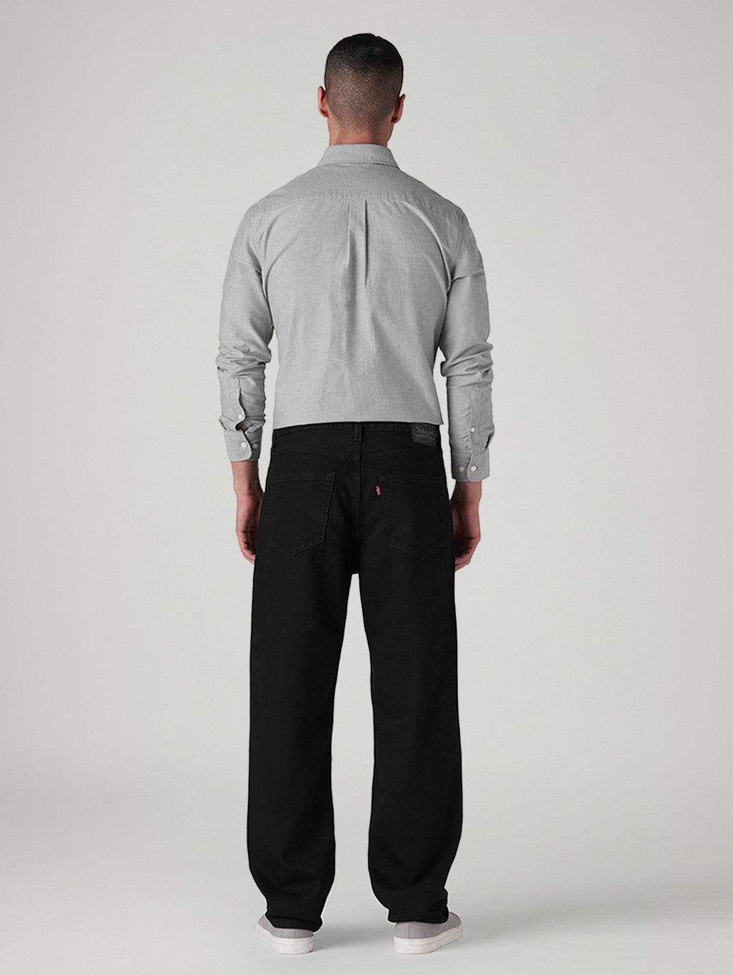Men's 568 Black Loose Fit Mid Rise Jeans - Back View