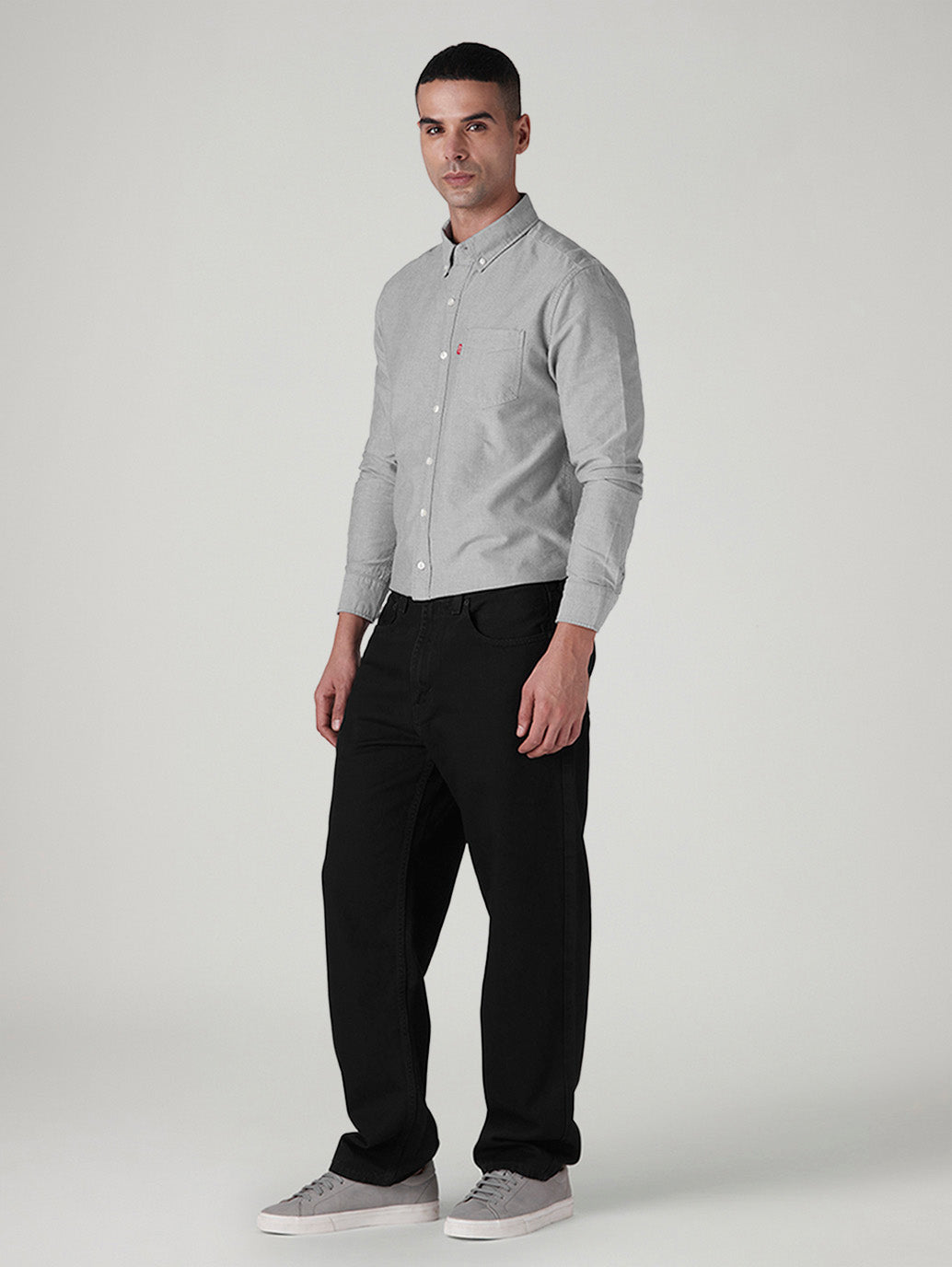 Men's 568 Black Loose Fit Mid Rise Jeans - Side View