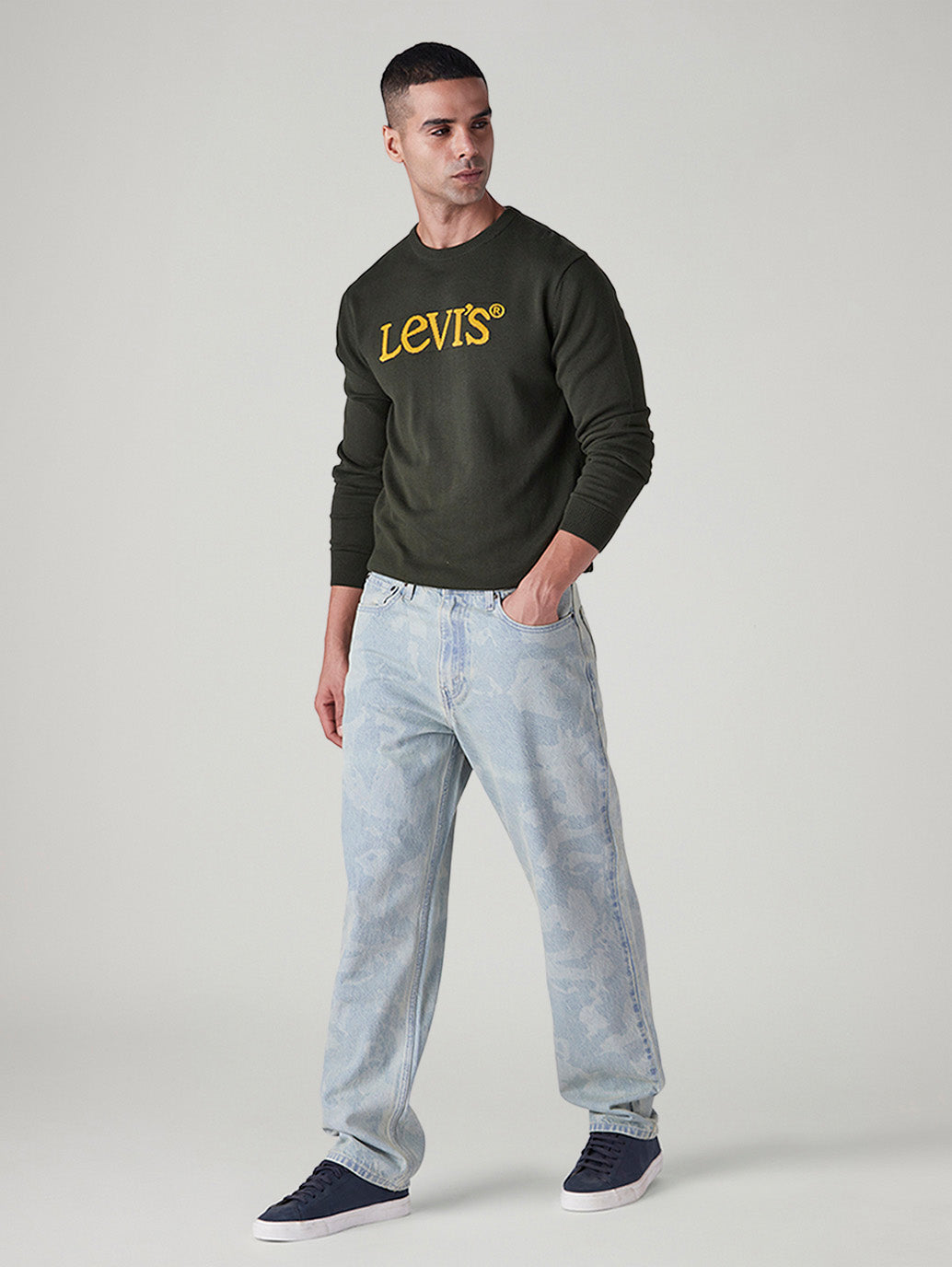 Men's 568 Light Blue Loose Fit Mid Rise Jeans