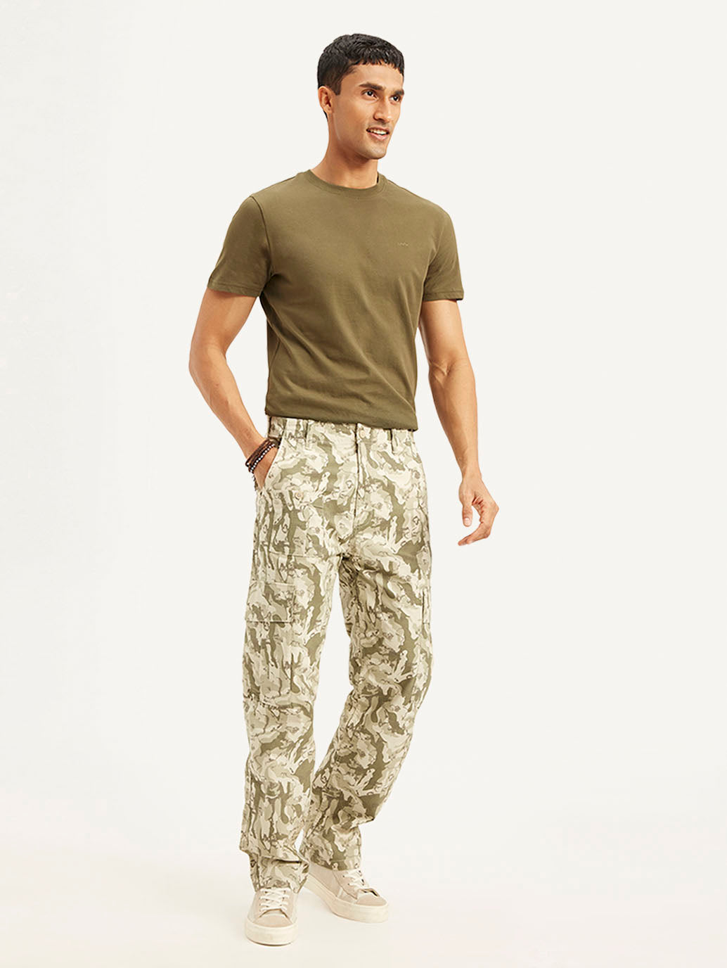 Men's Beige Loose Fit Cargo Trousers - f1ef0500-3d2a-4c09-8ad8-6b6366fd3ccf View