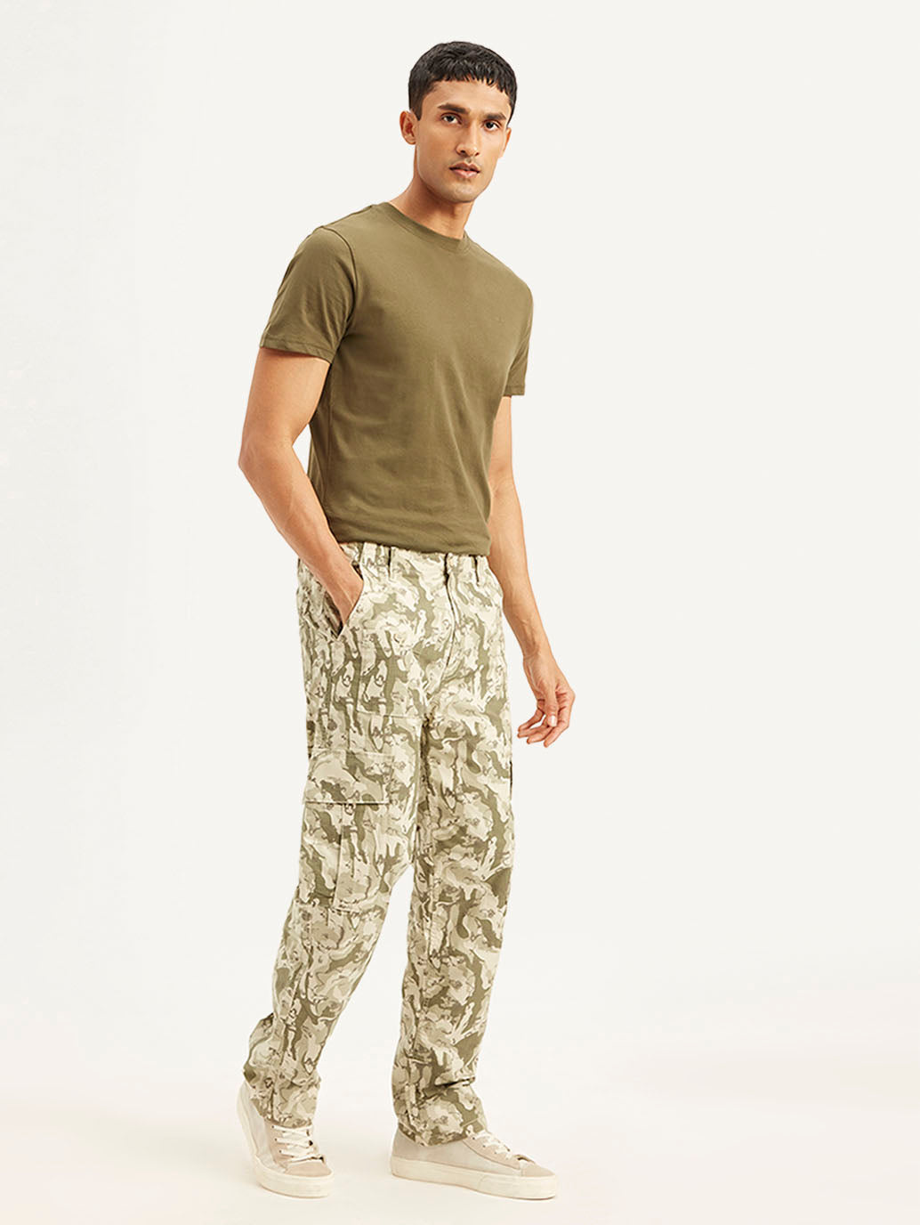 Men's Beige Loose Fit Cargo Trousers - 938e205b-a47e-4ad5-883c-a9c490f5b053 View