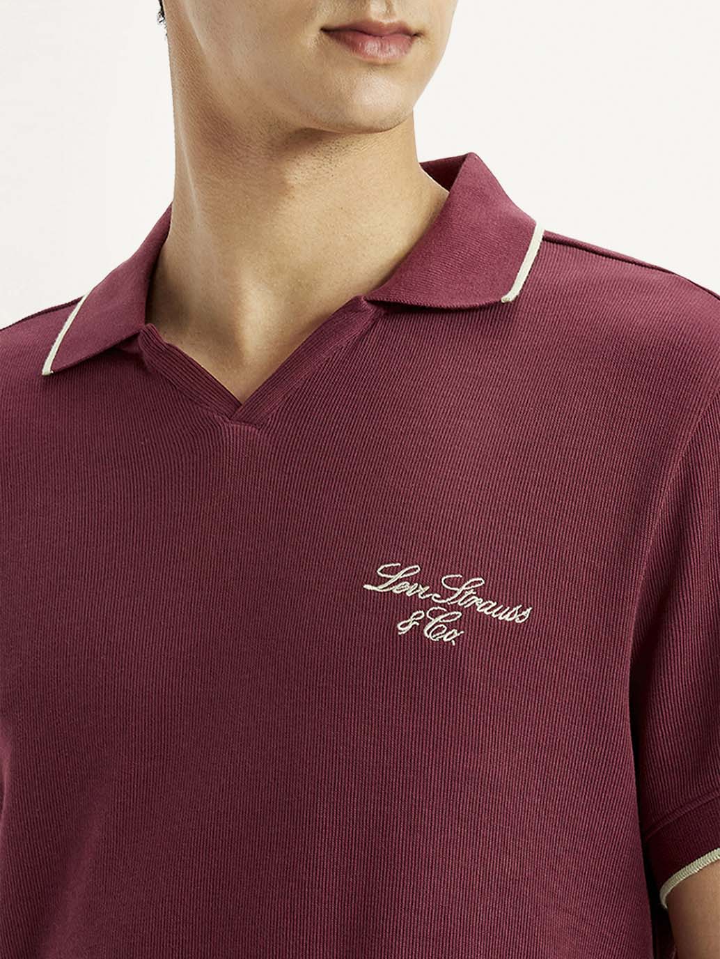 Men's Solid Maroon Slim Fit Polo T-shirt - Detail View