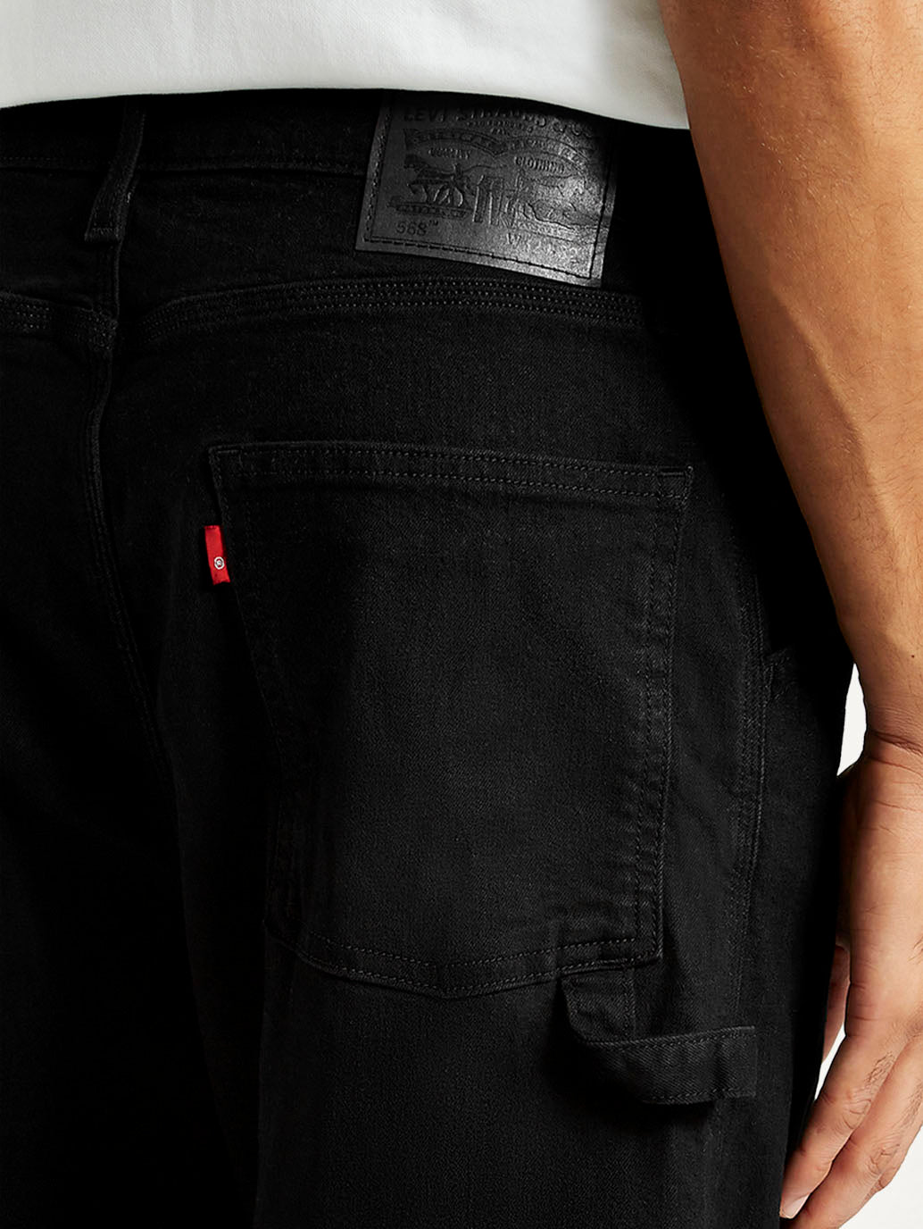 Men's 568 Black Loose Straight Fit Mid Rise Carpenter Jeans - Detail View