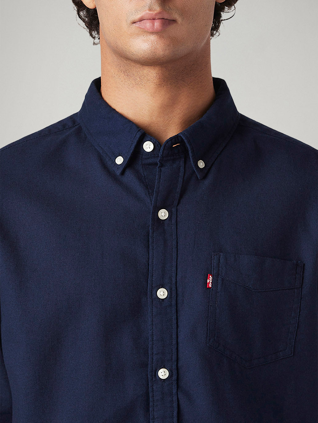 Men's Solid Slim Fit Oxford Shirt - Detail View