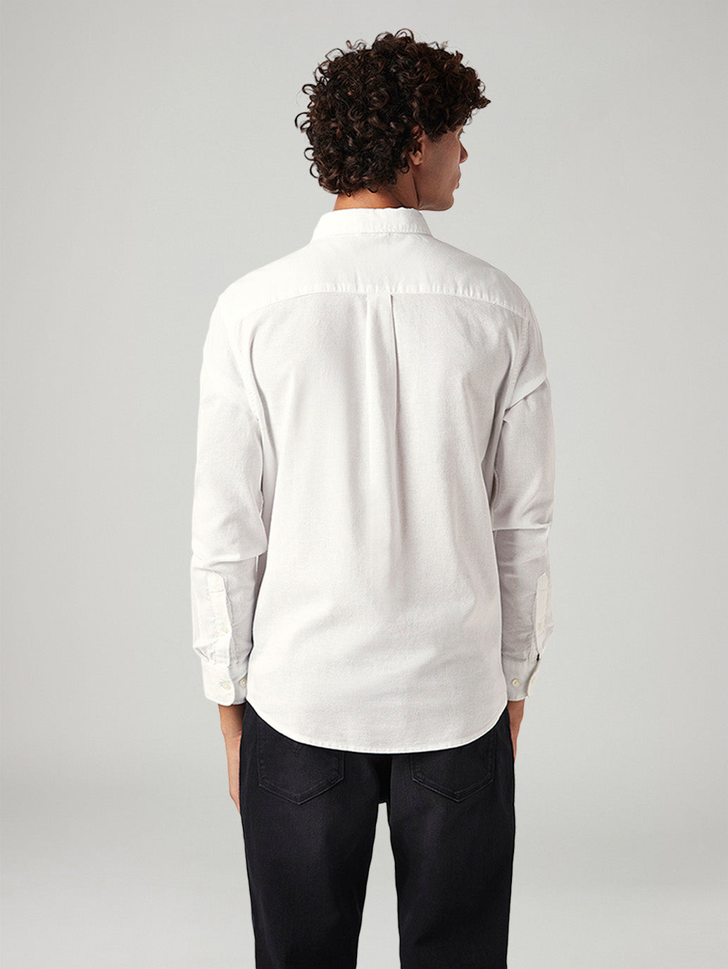 Men's Solid Slim Fit Oxford Shirt - Back View